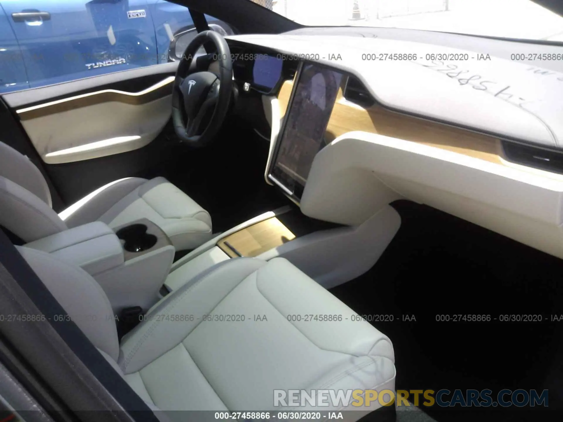 5 fotografías del automóvil dañado 5YJXCBE25LF217562 TESLA MODEL X 2020