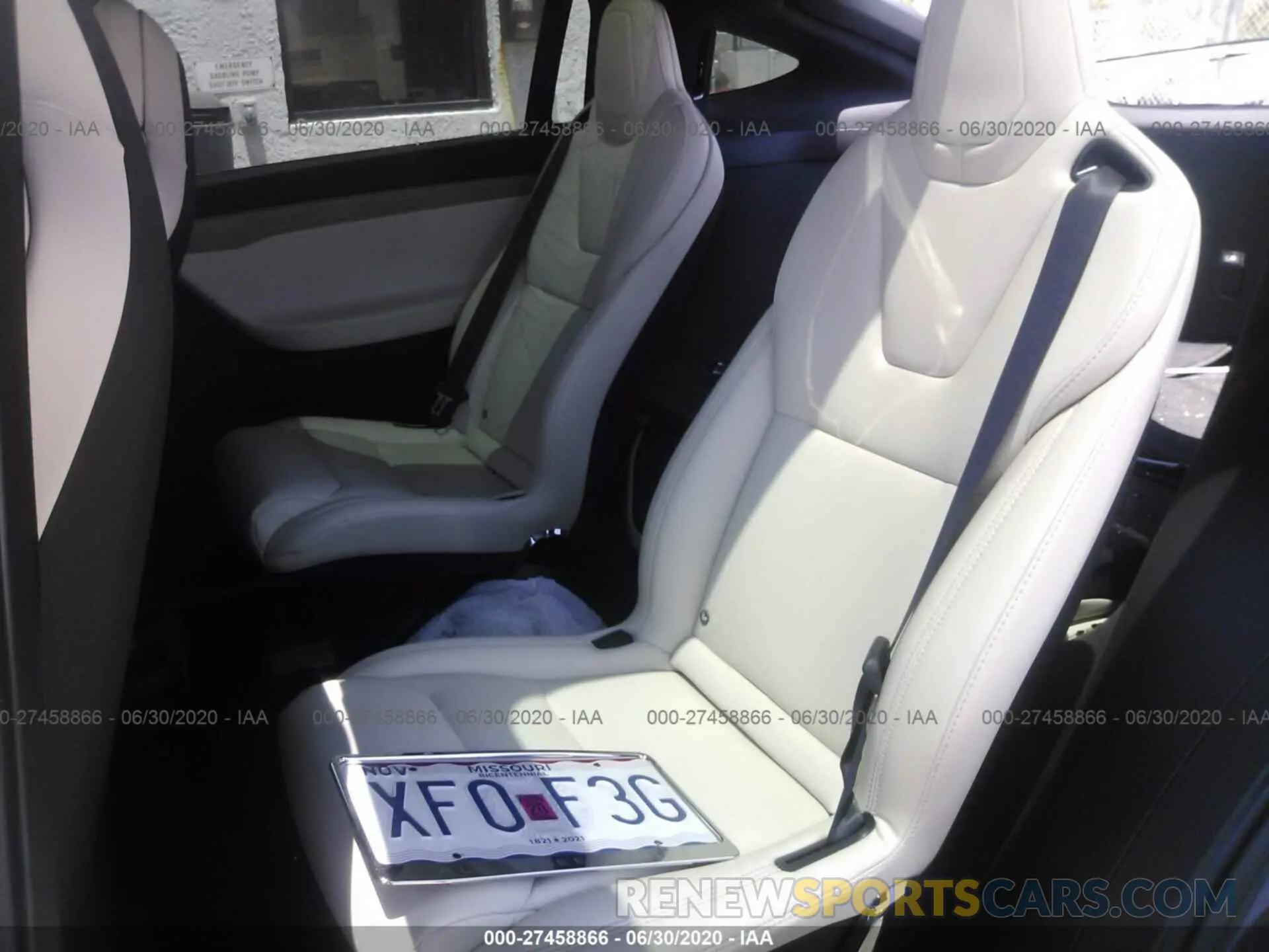 8 fotografías del automóvil dañado 5YJXCBE25LF217562 TESLA MODEL X 2020