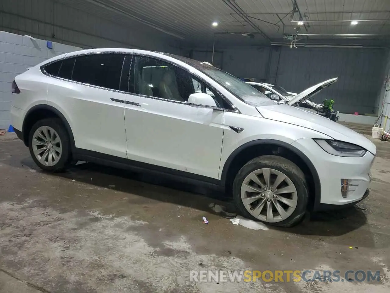 4 fotografías del automóvil dañado 5YJXCBE26LF228781 TESLA MODEL X 2020
