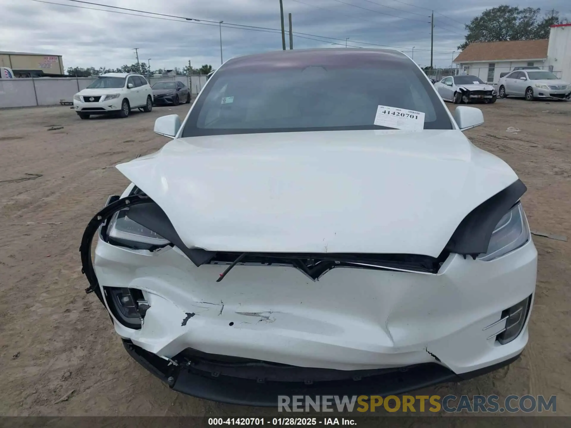 13 fotografías del automóvil dañado 5YJXCBE26LF234855 TESLA MODEL X 2020