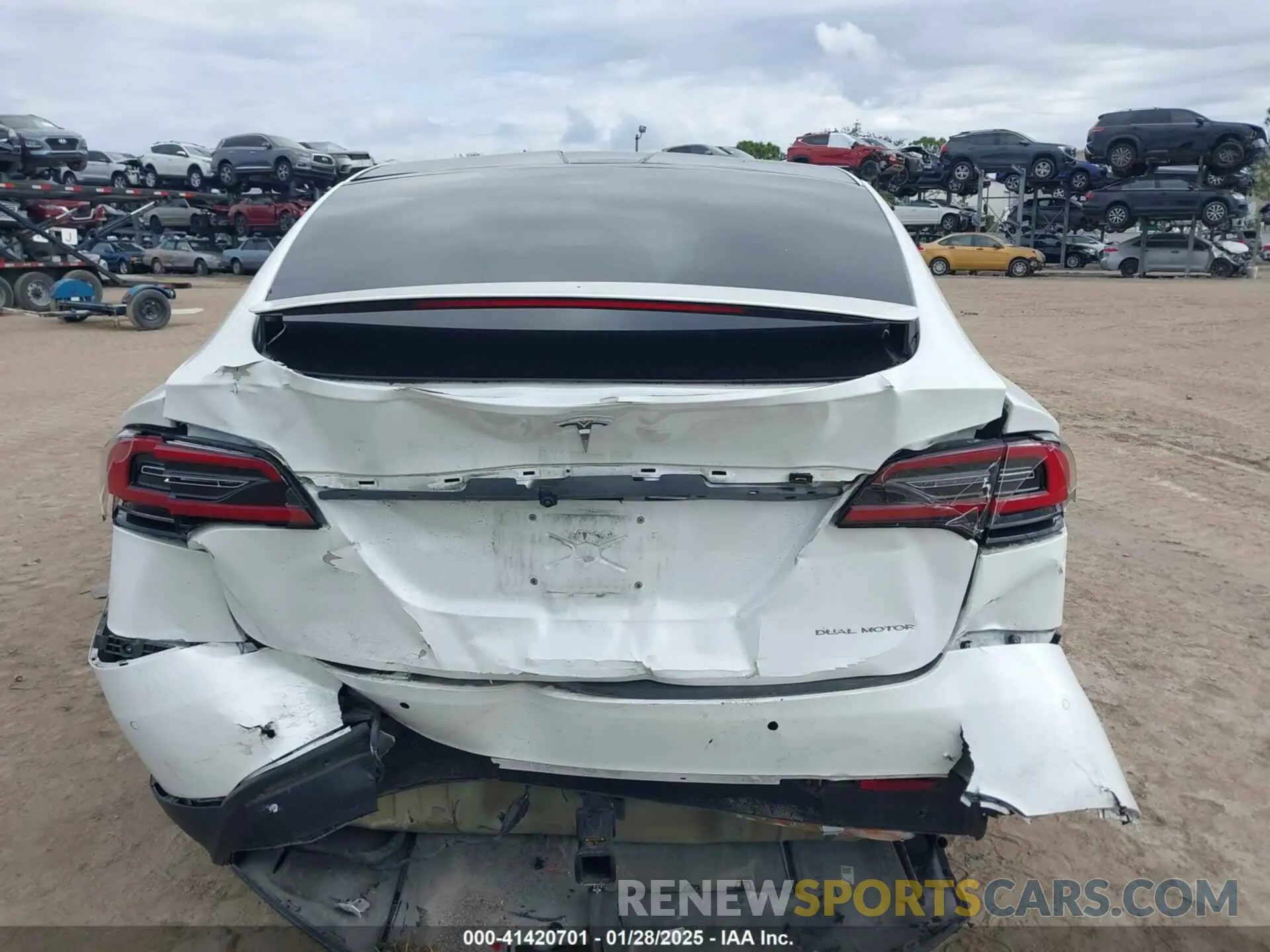17 fotografías del automóvil dañado 5YJXCBE26LF234855 TESLA MODEL X 2020