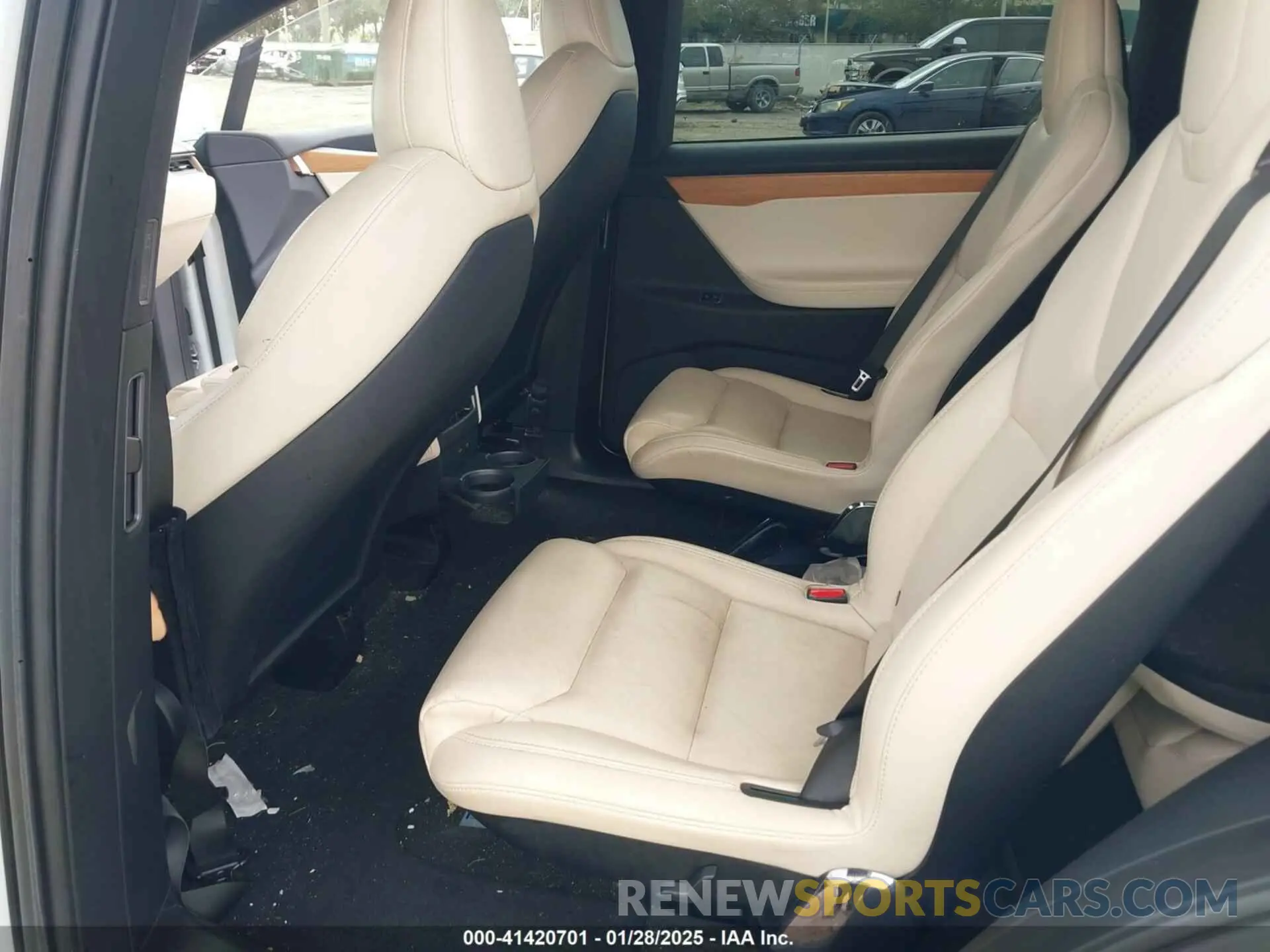 8 fotografías del automóvil dañado 5YJXCBE26LF234855 TESLA MODEL X 2020