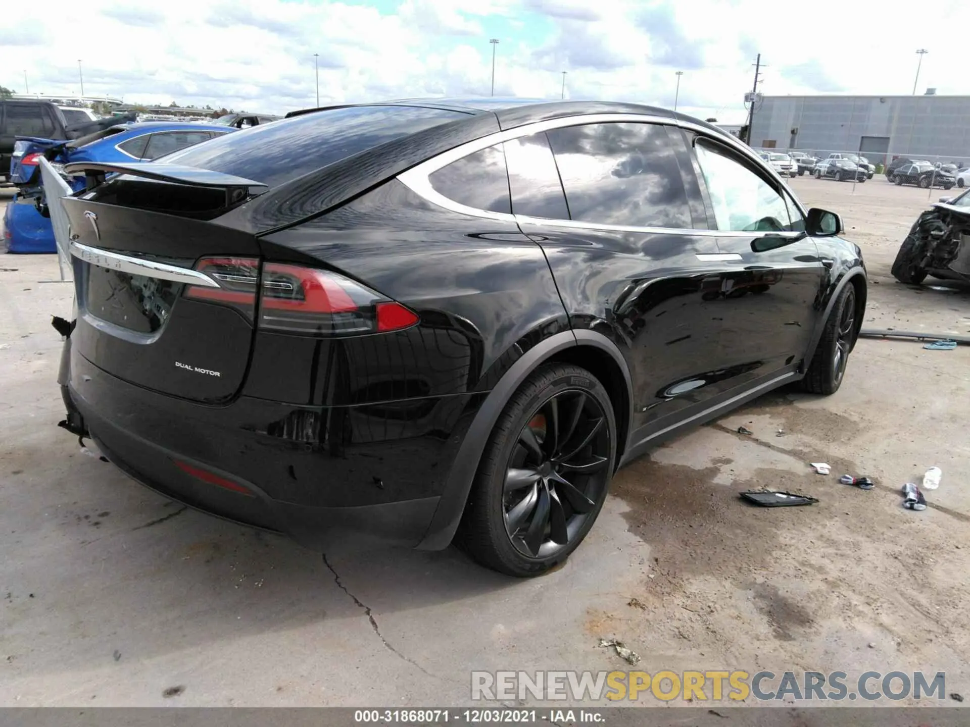 4 fotografías del automóvil dañado 5YJXCBE26LF236301 TESLA MODEL X 2020