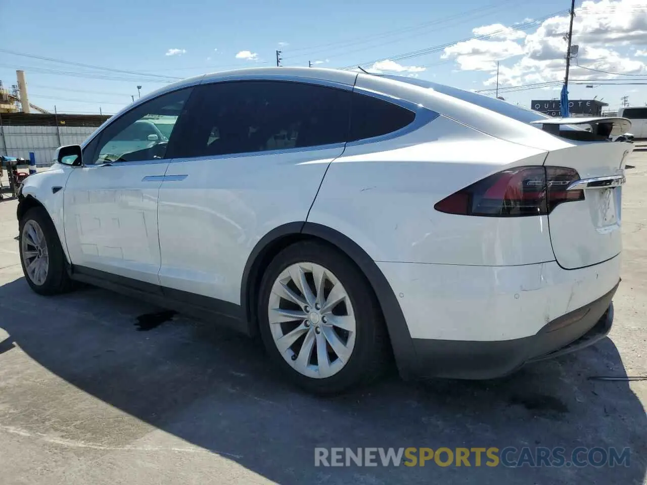 2 fotografías del automóvil dañado 5YJXCBE26LF249971 TESLA MODEL X 2020