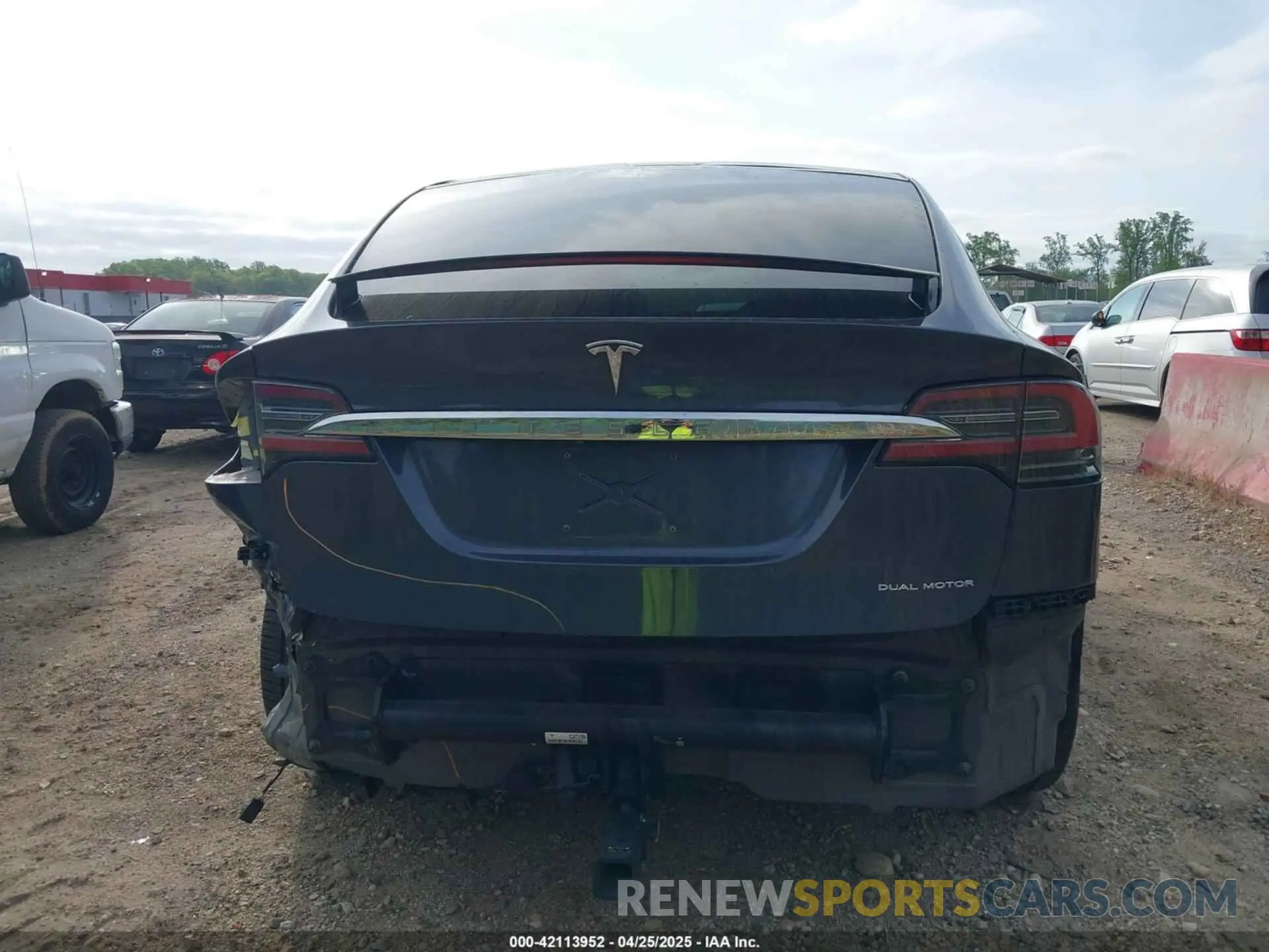 20 fotografías del automóvil dañado 5YJXCBE26LF300370 TESLA MODEL X 2020
