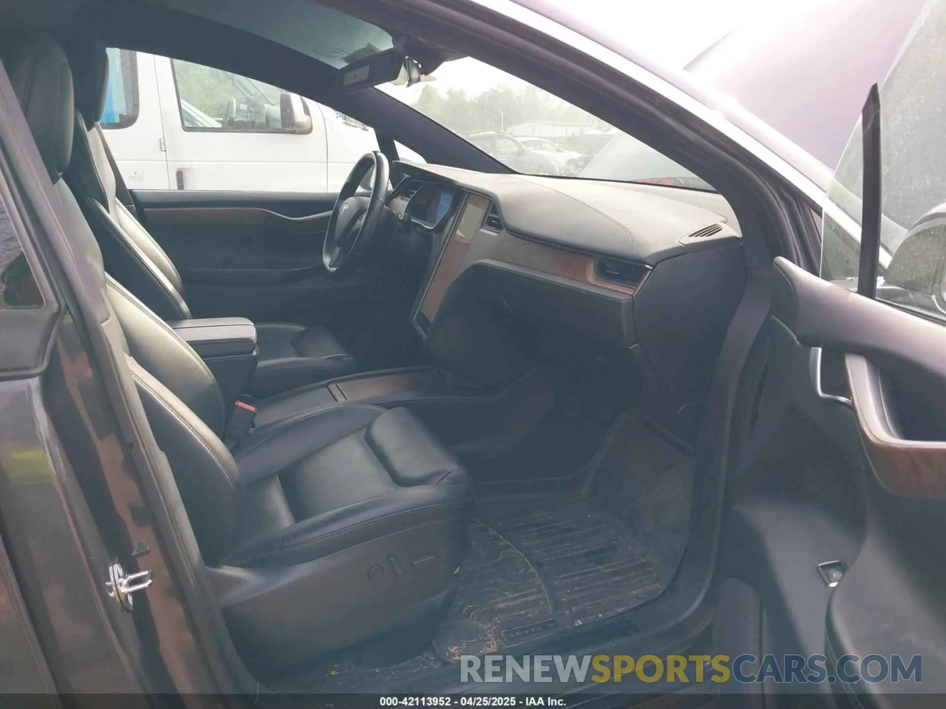 5 fotografías del automóvil dañado 5YJXCBE26LF300370 TESLA MODEL X 2020