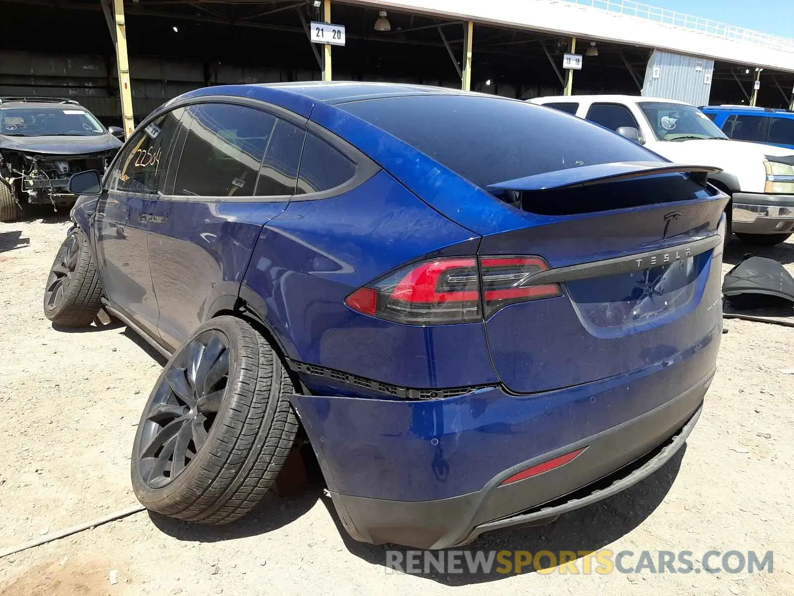 3 fotografías del automóvil dañado 5YJXCBE27LF239658 TESLA MODEL X 2020