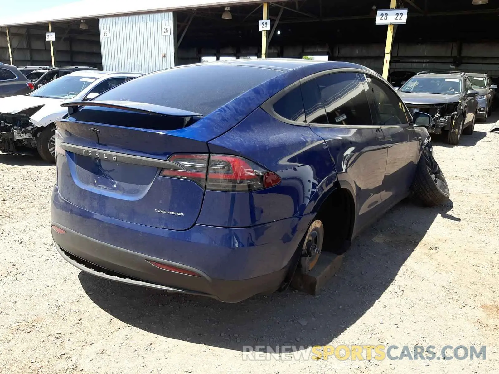 4 fotografías del automóvil dañado 5YJXCBE27LF239658 TESLA MODEL X 2020