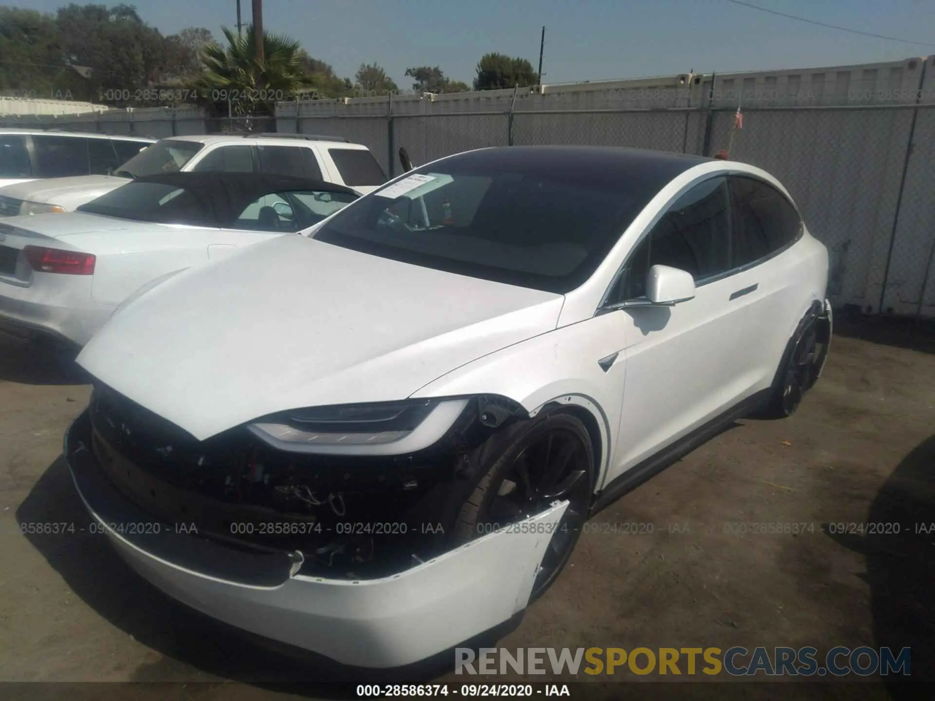 2 fotografías del automóvil dañado 5YJXCBE27LF284776 TESLA MODEL X 2020