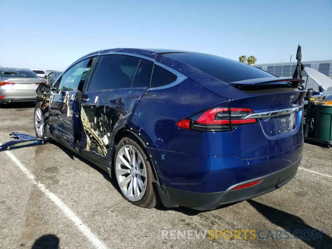 3 fotografías del automóvil dañado 5YJXCBE29LF232744 TESLA MODEL X 2020