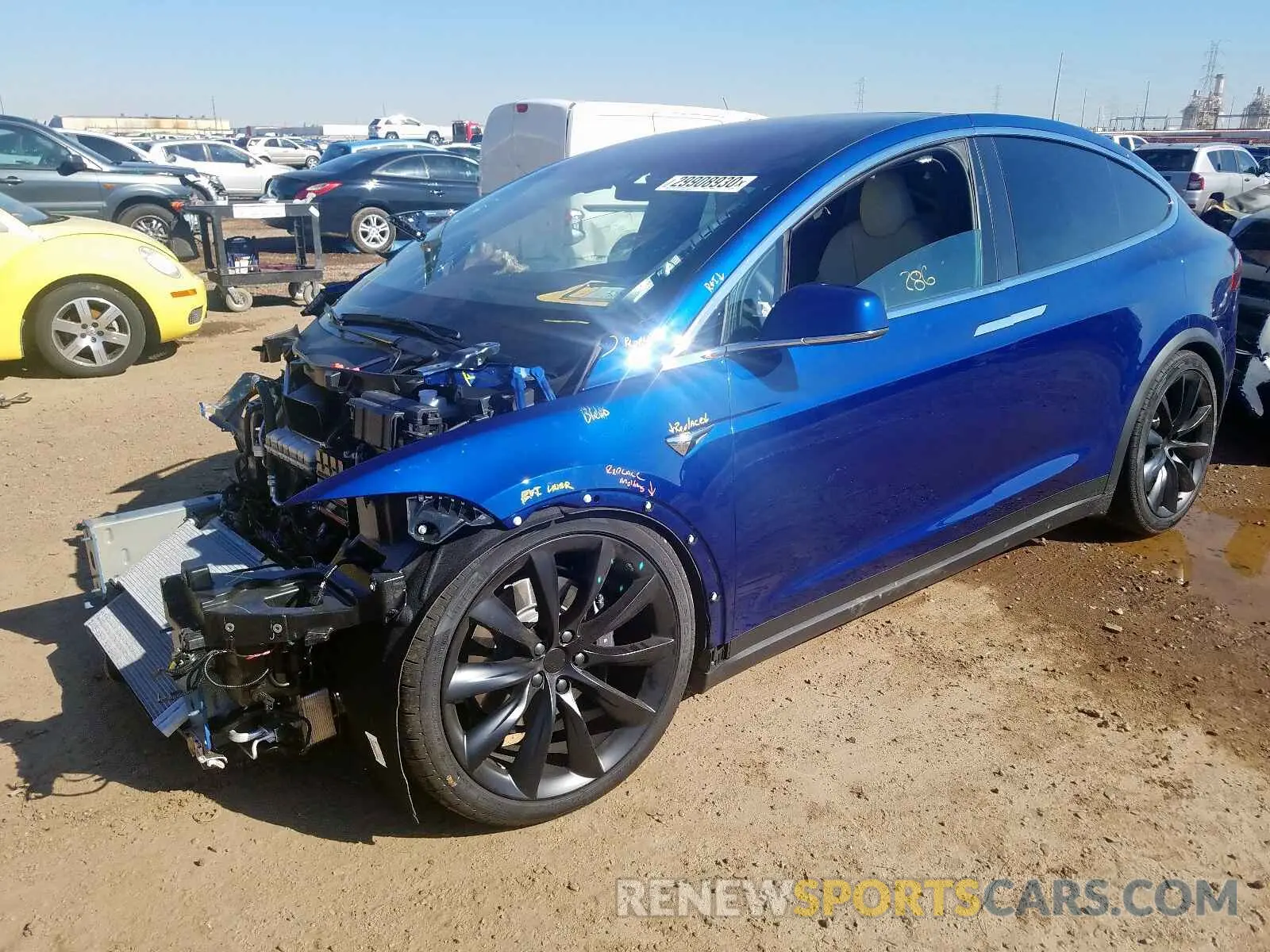 2 fotografías del automóvil dañado 5YJXCBE29LF236051 TESLA MODEL X 2020