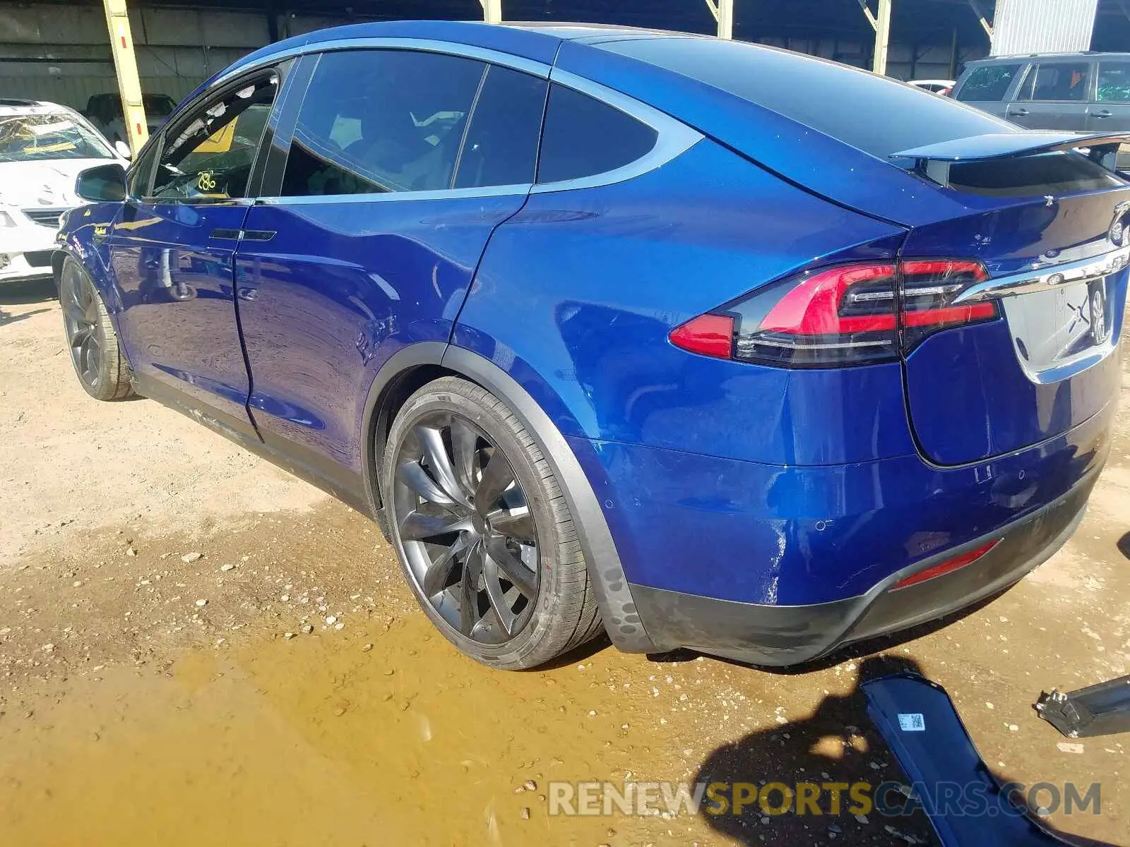3 fotografías del automóvil dañado 5YJXCBE29LF236051 TESLA MODEL X 2020