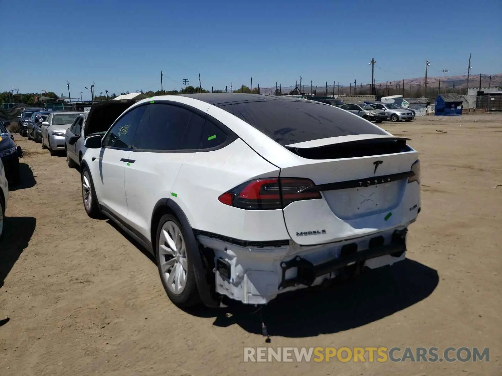 3 fotografías del automóvil dañado 5YJXCBE29LF242190 TESLA MODEL X 2020