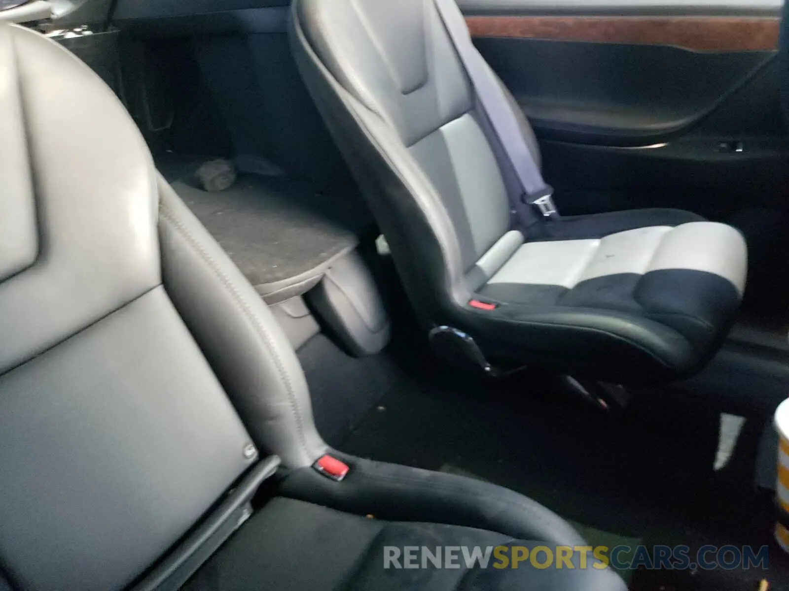 6 fotografías del automóvil dañado 5YJXCBE29LF242190 TESLA MODEL X 2020