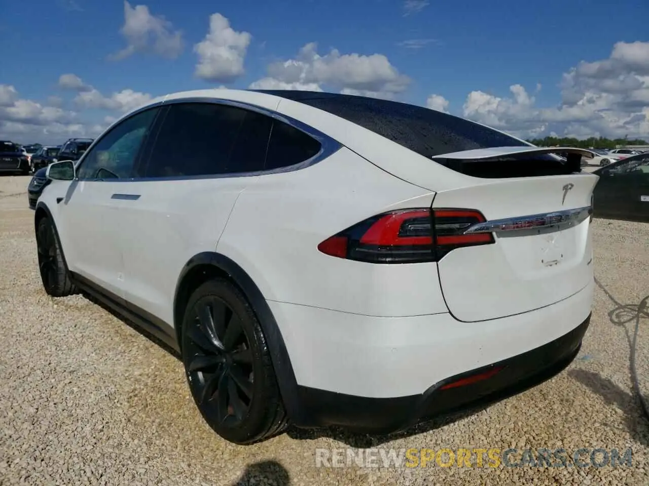 3 fotografías del automóvil dañado 5YJXCBE29LF247437 TESLA MODEL X 2020