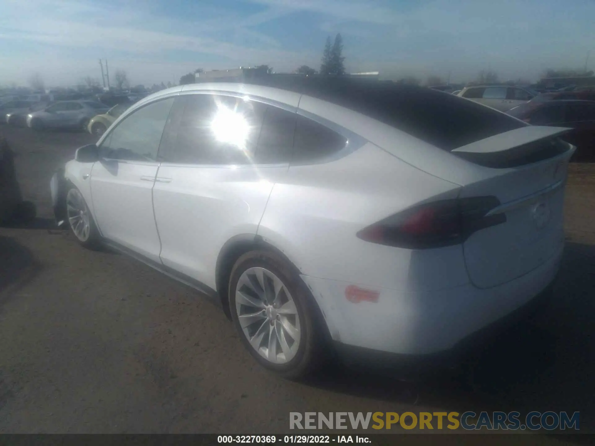 3 fotografías del automóvil dañado 5YJXCBE2XLF235541 TESLA MODEL X 2020