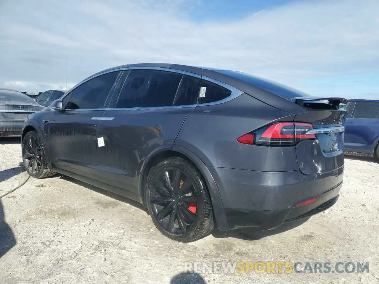 2 fotografías del automóvil dañado 5YJXCBE40LF239454 TESLA MODEL X 2020