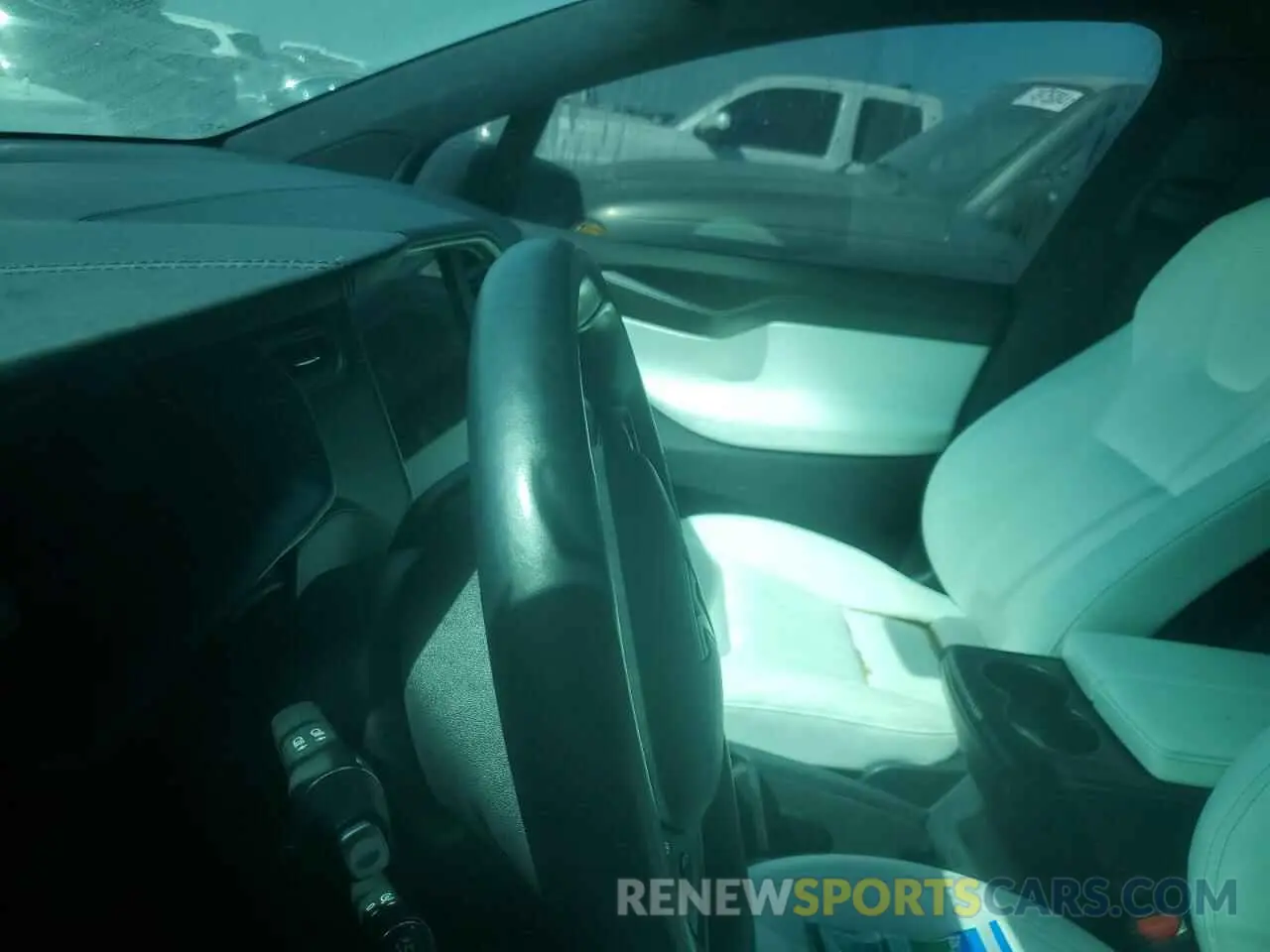 9 fotografías del automóvil dañado 5YJXCBE40LF239454 TESLA MODEL X 2020