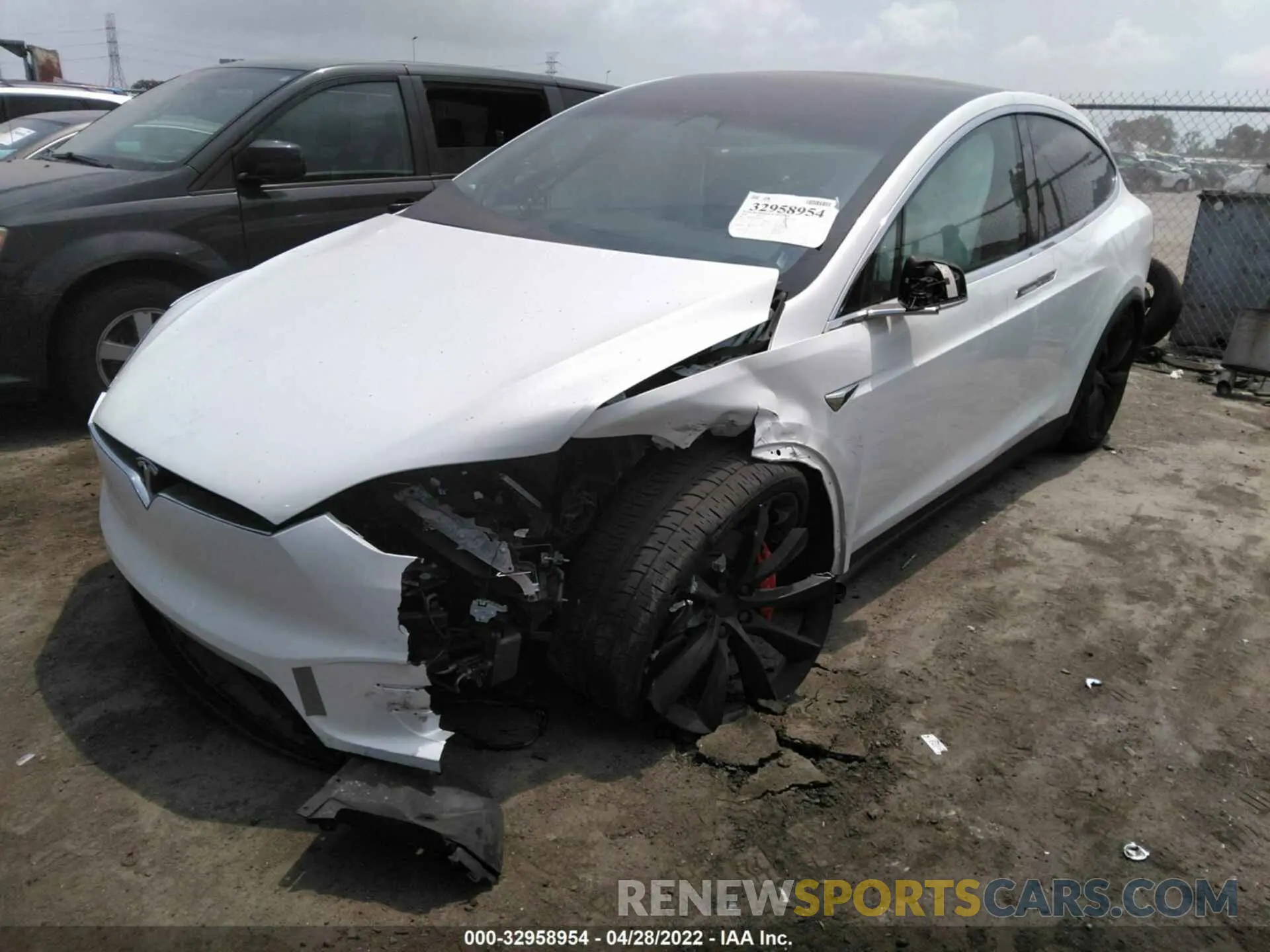 2 fotografías del automóvil dañado 5YJXCBE41LF234277 TESLA MODEL X 2020