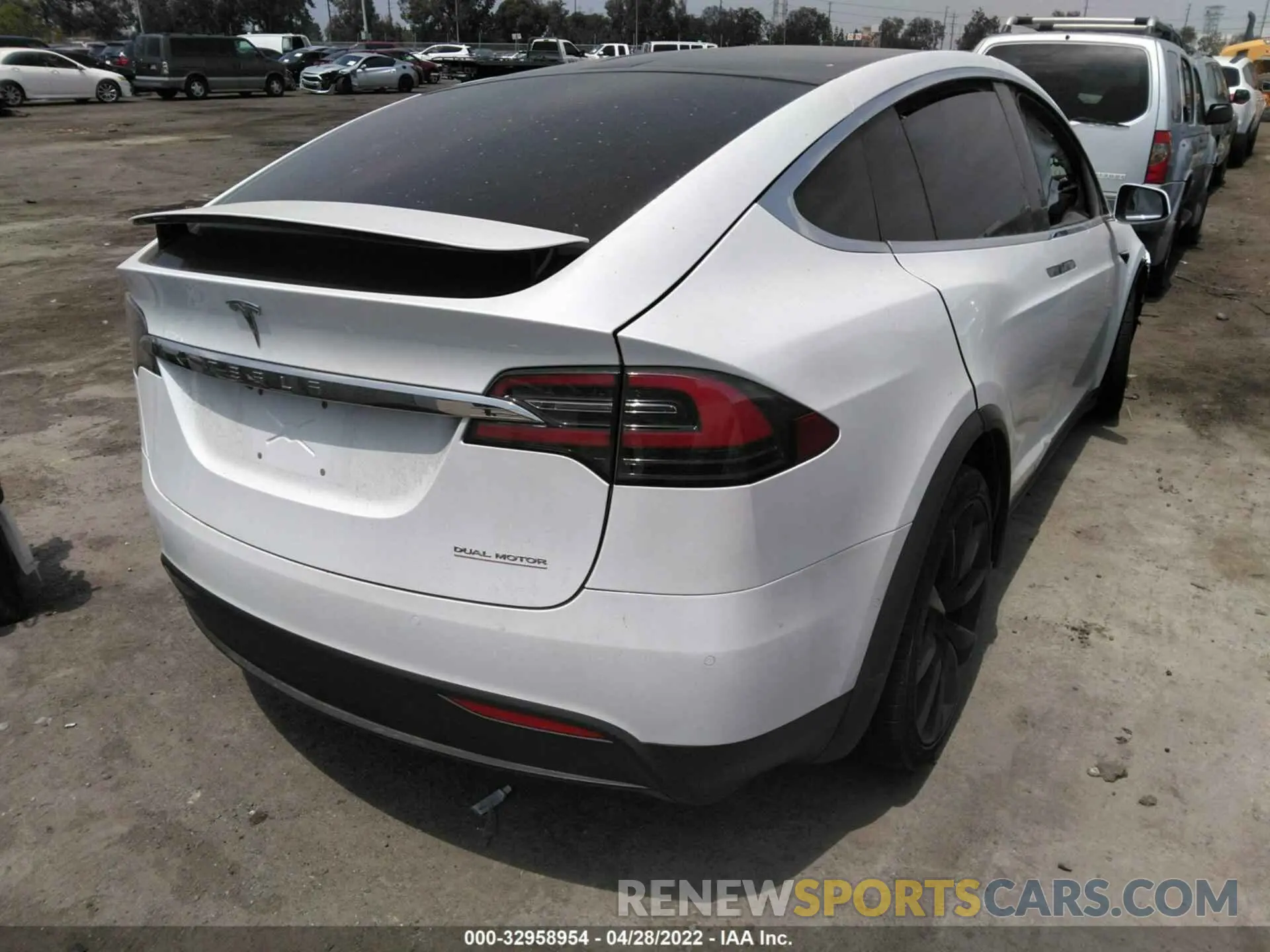 4 fotografías del automóvil dañado 5YJXCBE41LF234277 TESLA MODEL X 2020