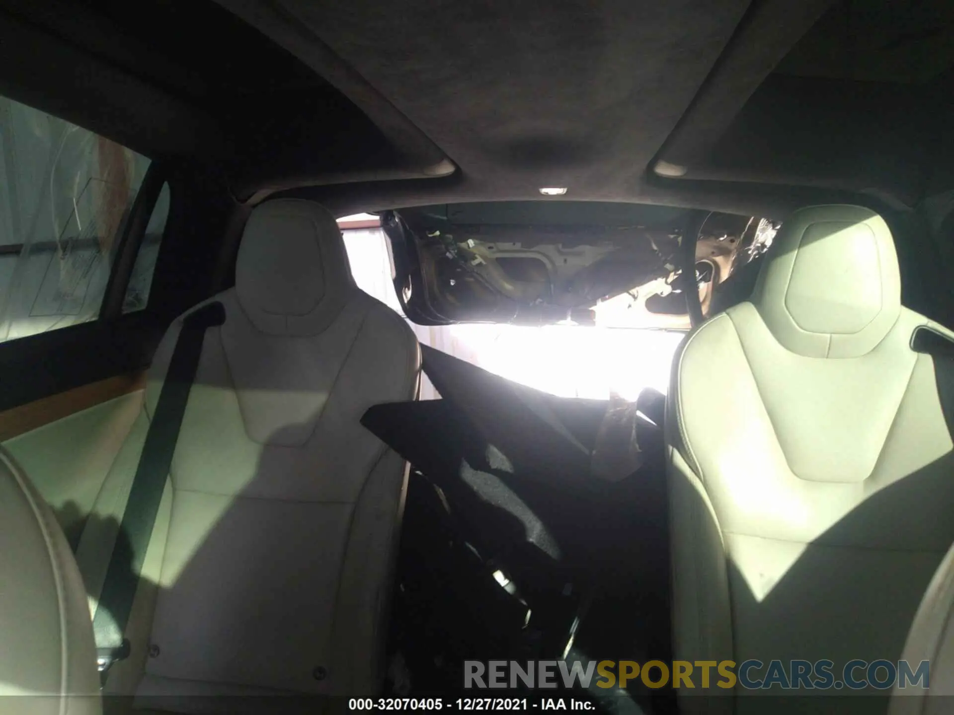 8 fotografías del automóvil dañado 5YJXCBE47LF265551 TESLA MODEL X 2020