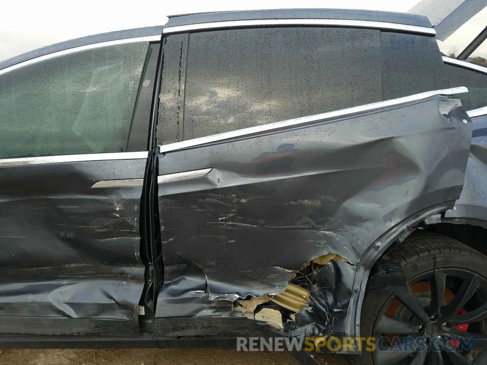 9 fotografías del automóvil dañado 5YJXCBE48LF273450 TESLA MODEL X 2020