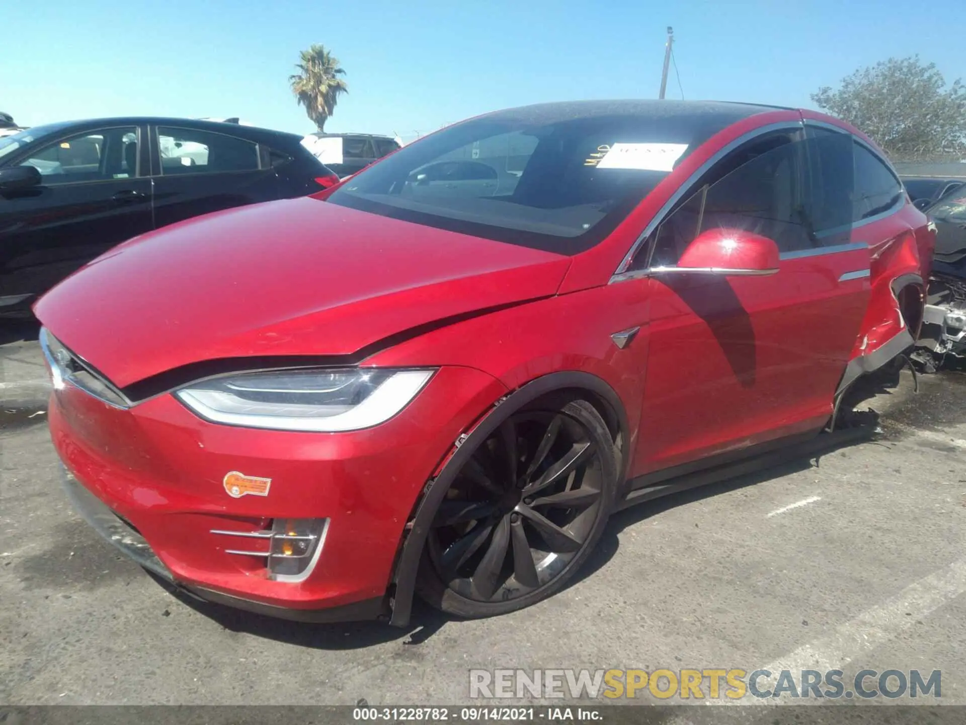 2 fotografías del automóvil dañado 5YJXCDE20LF245443 TESLA MODEL X 2020