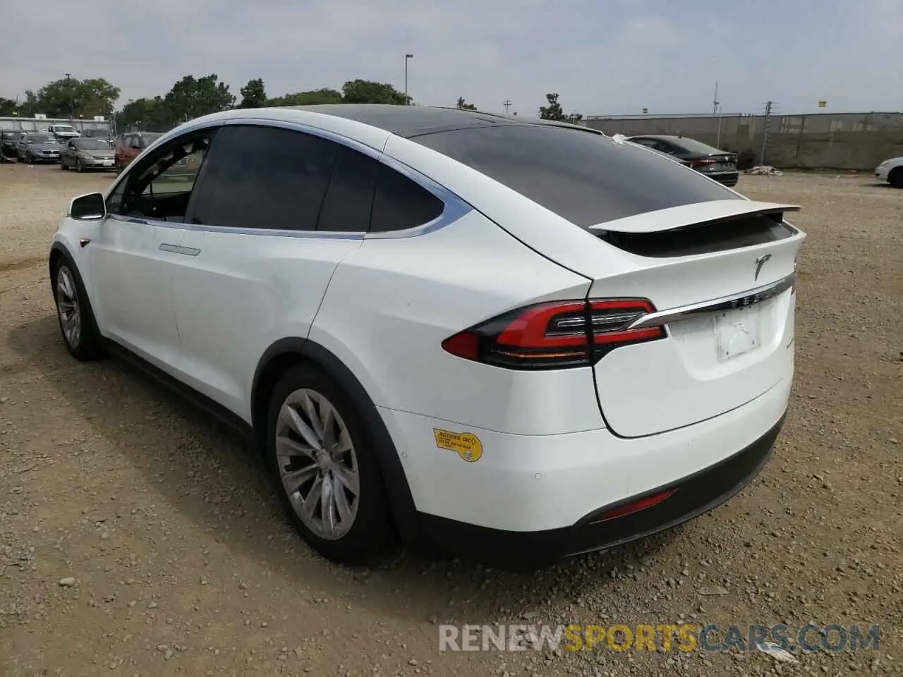 3 fotografías del automóvil dañado 5YJXCDE20LF250268 TESLA MODEL X 2020
