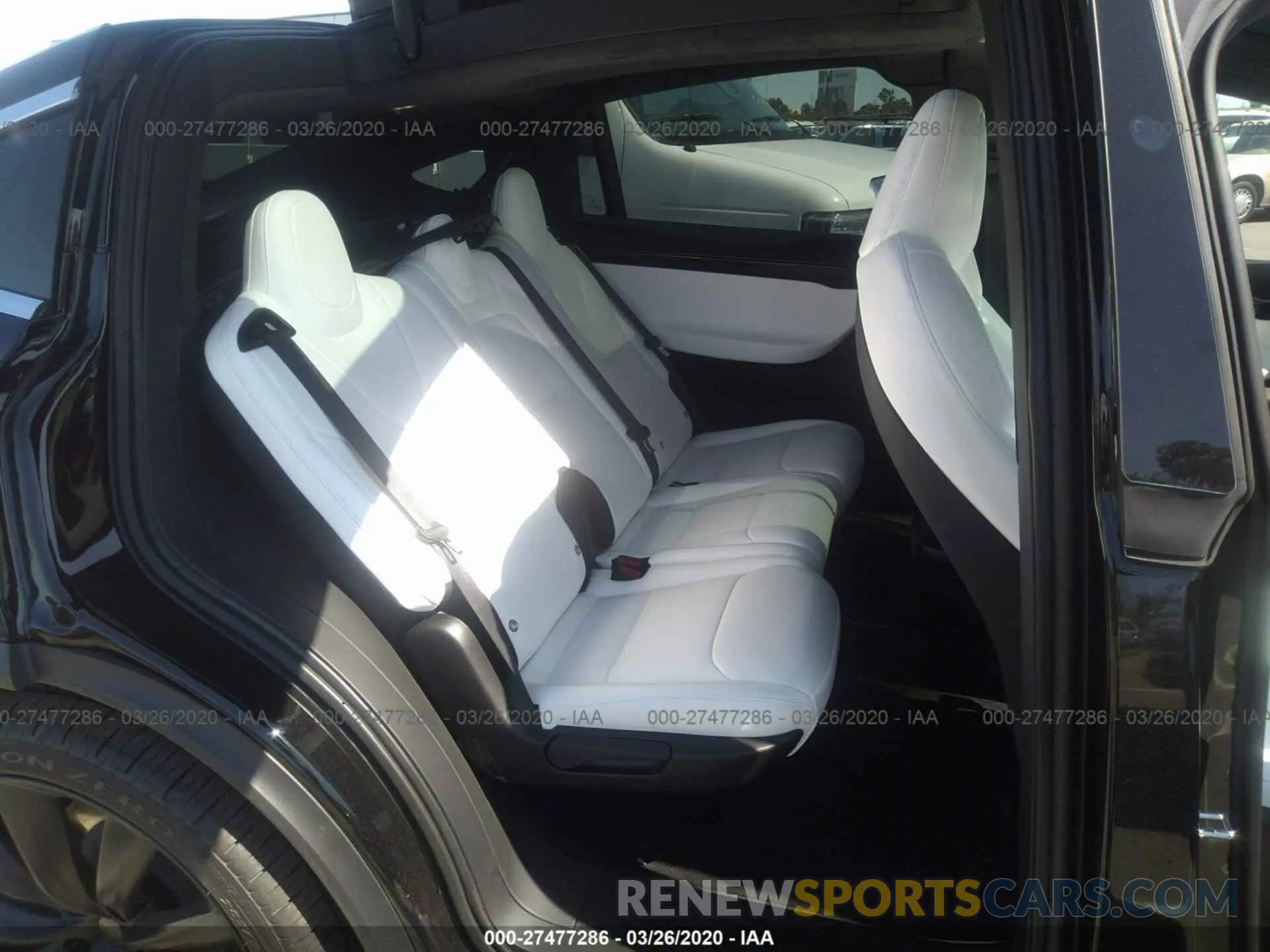 8 fotografías del automóvil dañado 5YJXCDE20LF261447 TESLA MODEL X 2020