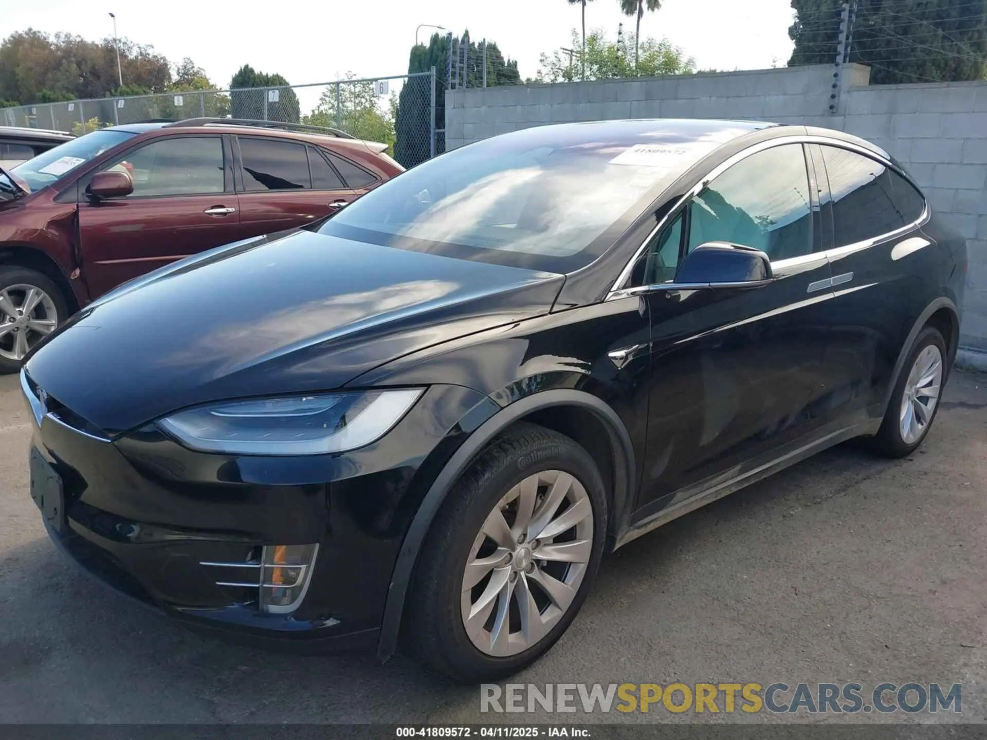 6 fotografías del automóvil dañado 5YJXCDE20LF265157 TESLA MODEL X 2020