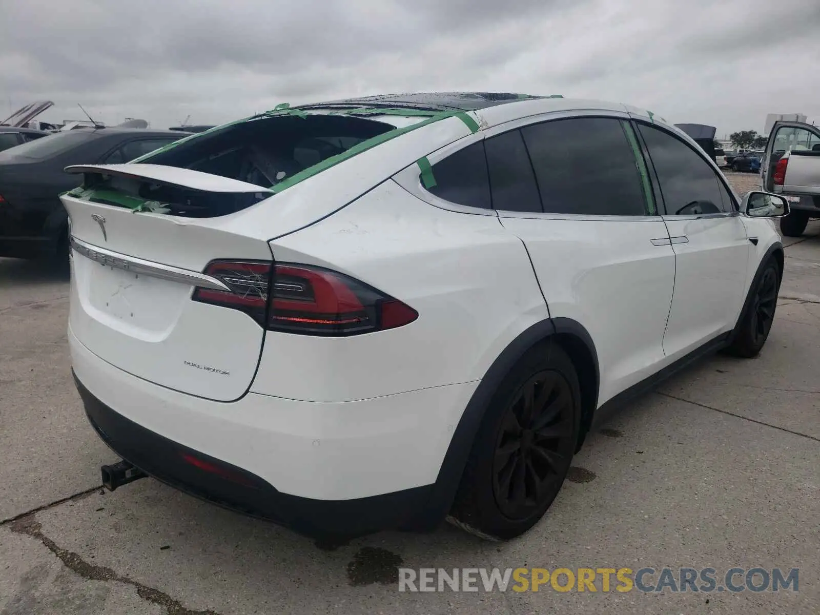 4 fotografías del automóvil dañado 5YJXCDE21LF230966 TESLA MODEL X 2020