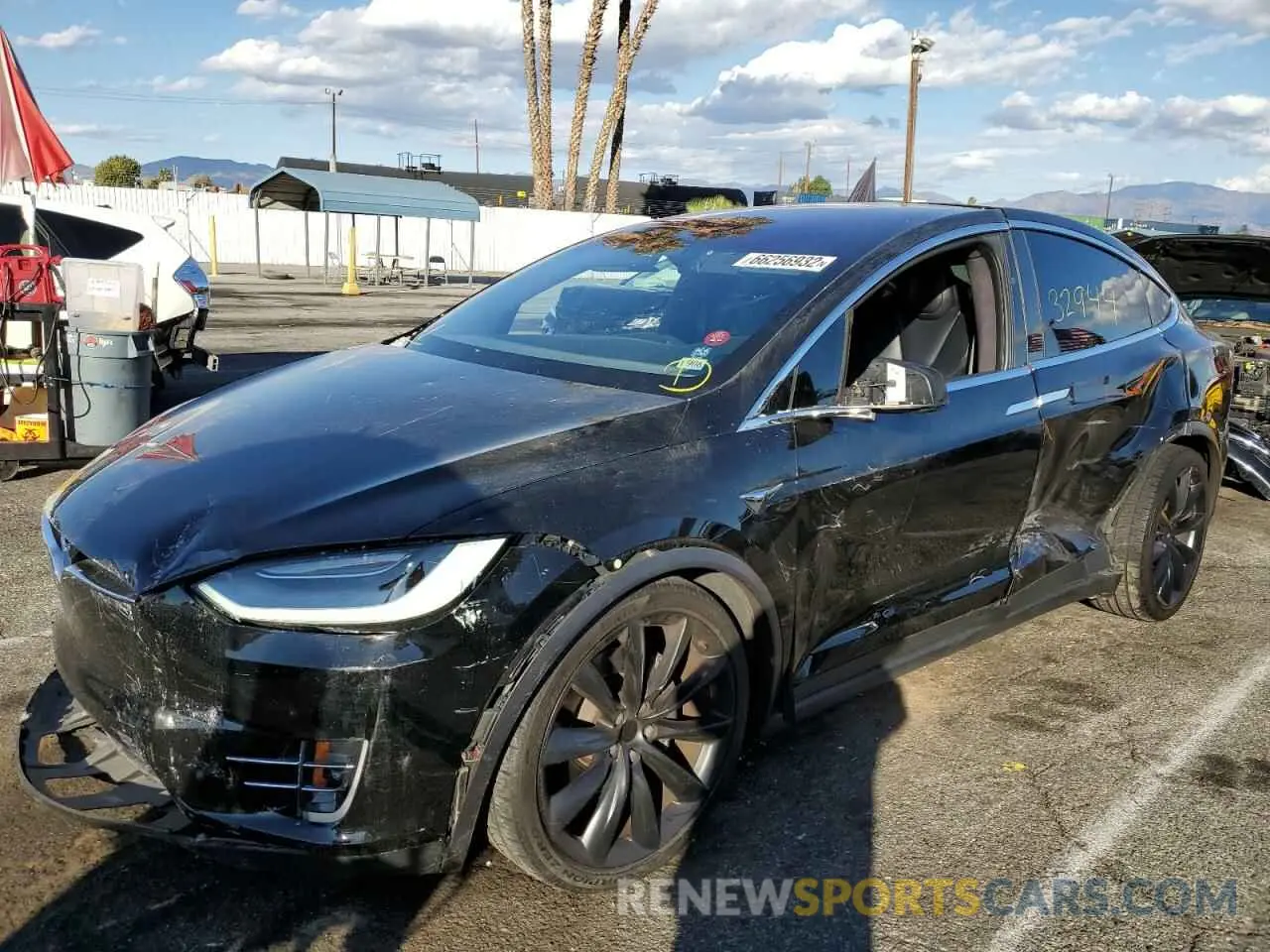 2 fotografías del automóvil dañado 5YJXCDE21LF232748 TESLA MODEL X 2020