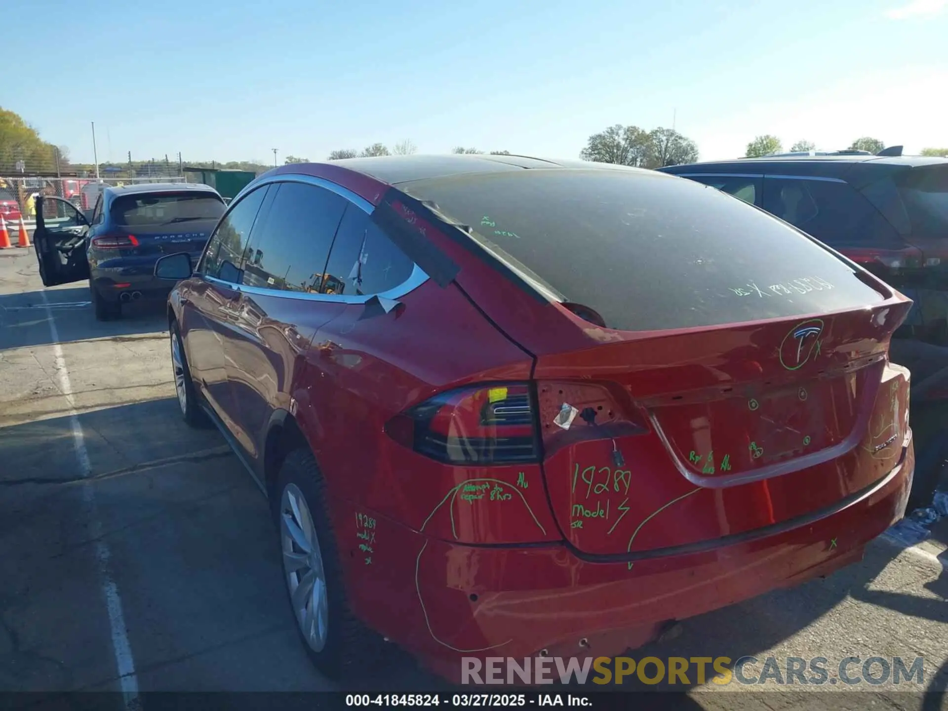3 fotografías del automóvil dañado 5YJXCDE22LF217014 TESLA MODEL X 2020