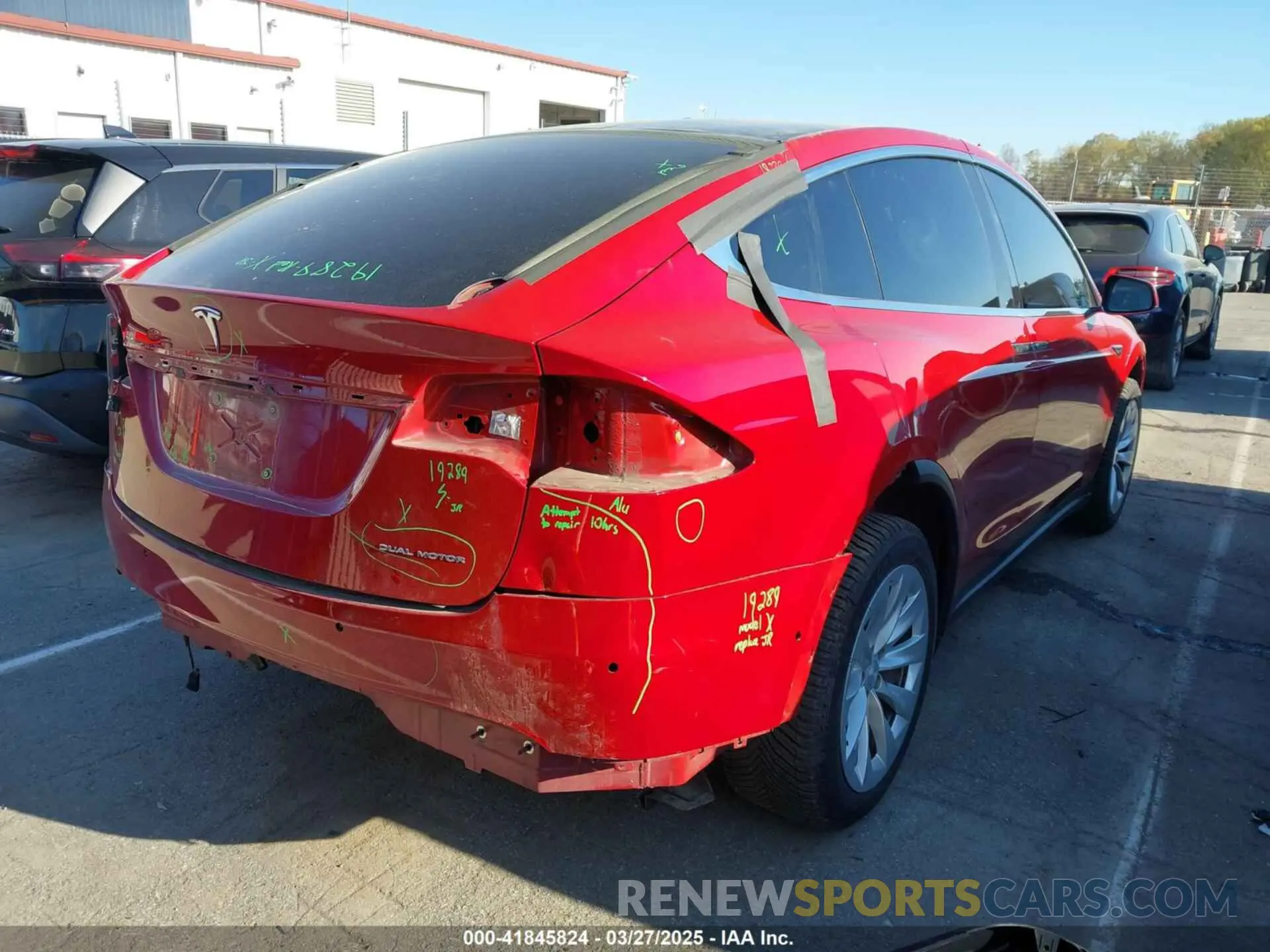 4 fotografías del automóvil dañado 5YJXCDE22LF217014 TESLA MODEL X 2020