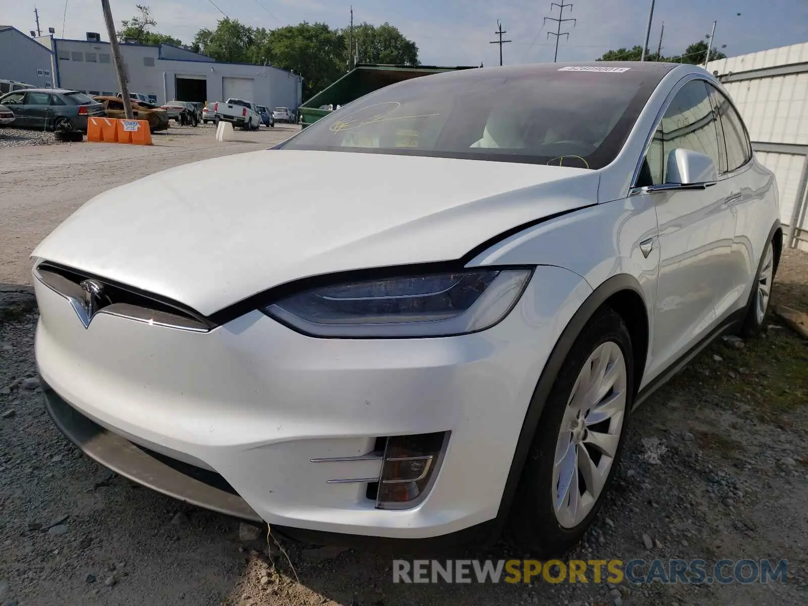 2 fotografías del automóvil dañado 5YJXCDE22LF219510 TESLA MODEL X 2020
