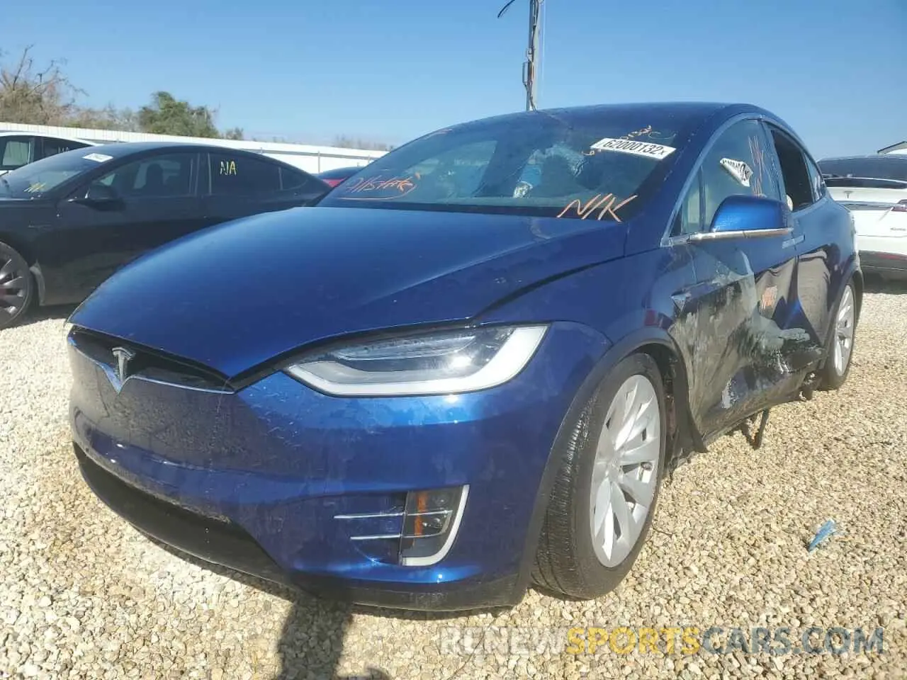 2 fotografías del automóvil dañado 5YJXCDE22LF231320 TESLA MODEL X 2020