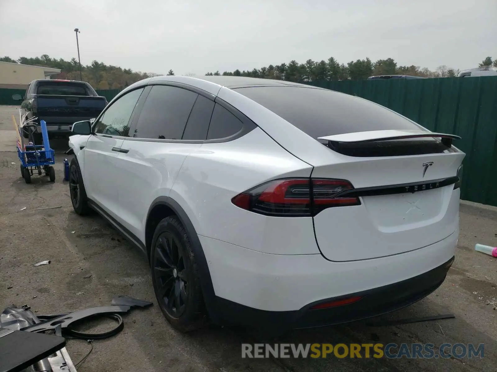 3 fotografías del automóvil dañado 5YJXCDE22LF232340 TESLA MODEL X 2020