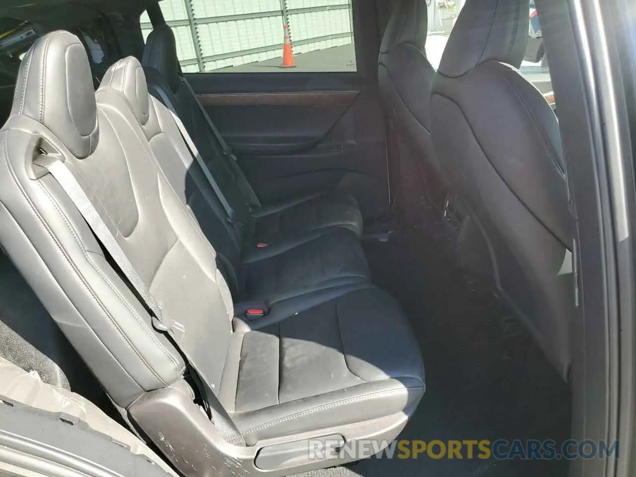 6 fotografías del automóvil dañado 5YJXCDE22LF296359 TESLA MODEL X 2020