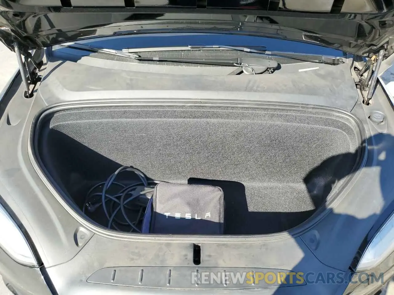 7 fotografías del automóvil dañado 5YJXCDE22LF296359 TESLA MODEL X 2020