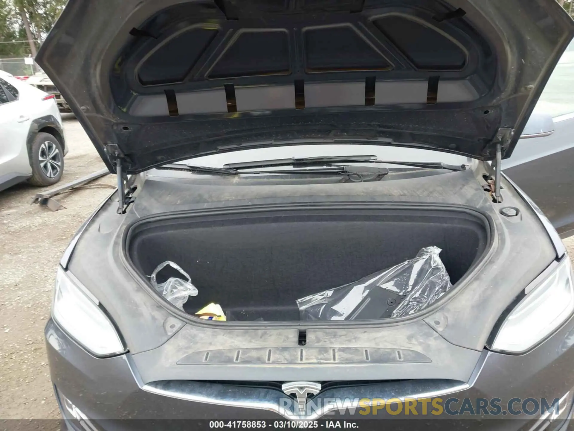 10 fotografías del automóvil dañado 5YJXCDE22LF304833 TESLA MODEL X 2020