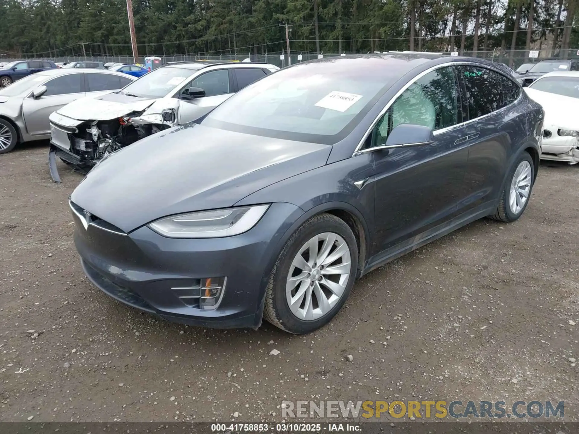 2 fotografías del automóvil dañado 5YJXCDE22LF304833 TESLA MODEL X 2020