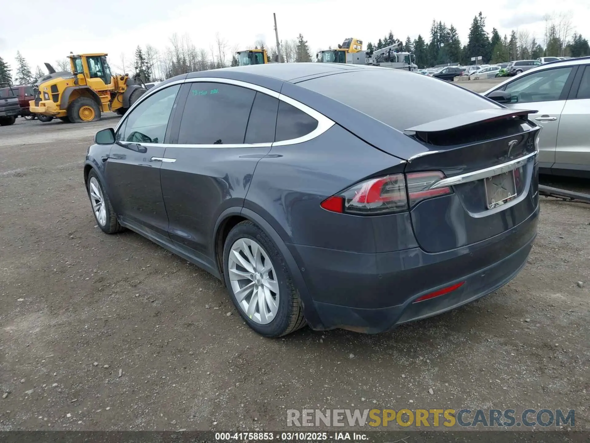 3 fotografías del automóvil dañado 5YJXCDE22LF304833 TESLA MODEL X 2020