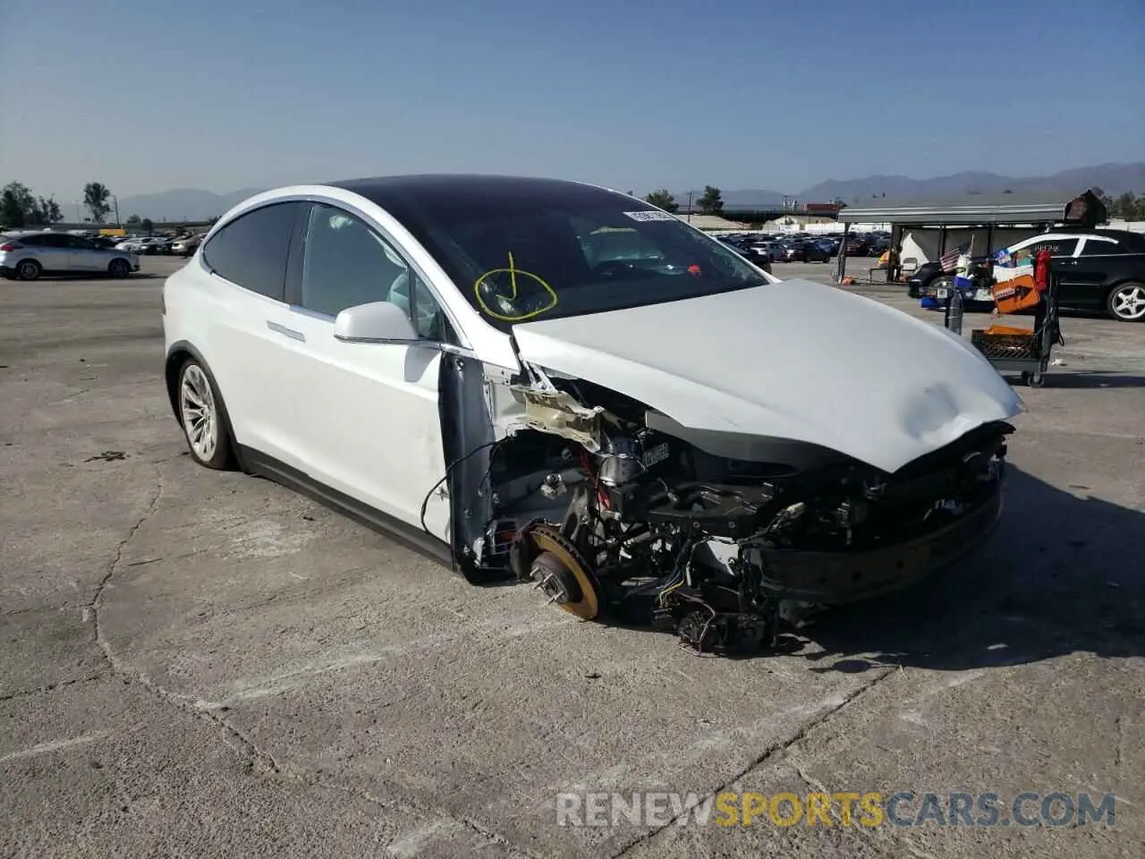 2 fotografías del automóvil dañado 5YJXCDE23LF249759 TESLA MODEL X 2020