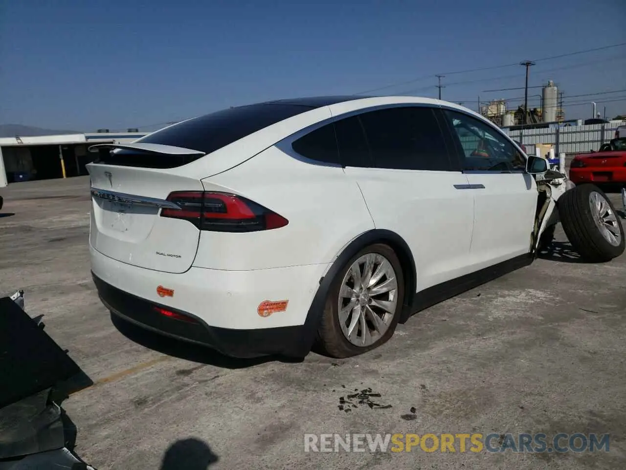 4 fotografías del automóvil dañado 5YJXCDE23LF249759 TESLA MODEL X 2020
