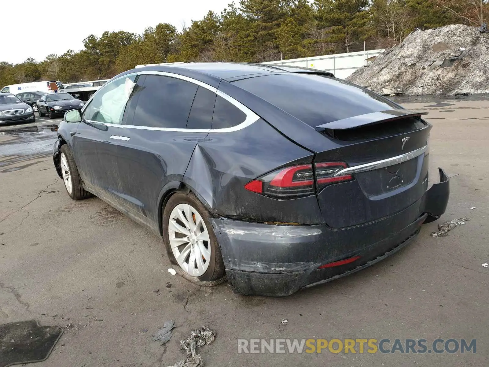 3 fotografías del automóvil dañado 5YJXCDE23LF263063 TESLA MODEL X 2020