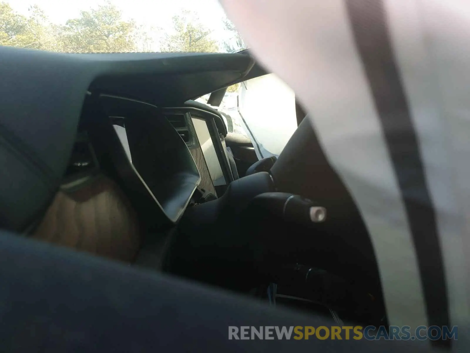 8 fotografías del automóvil dañado 5YJXCDE23LF263063 TESLA MODEL X 2020