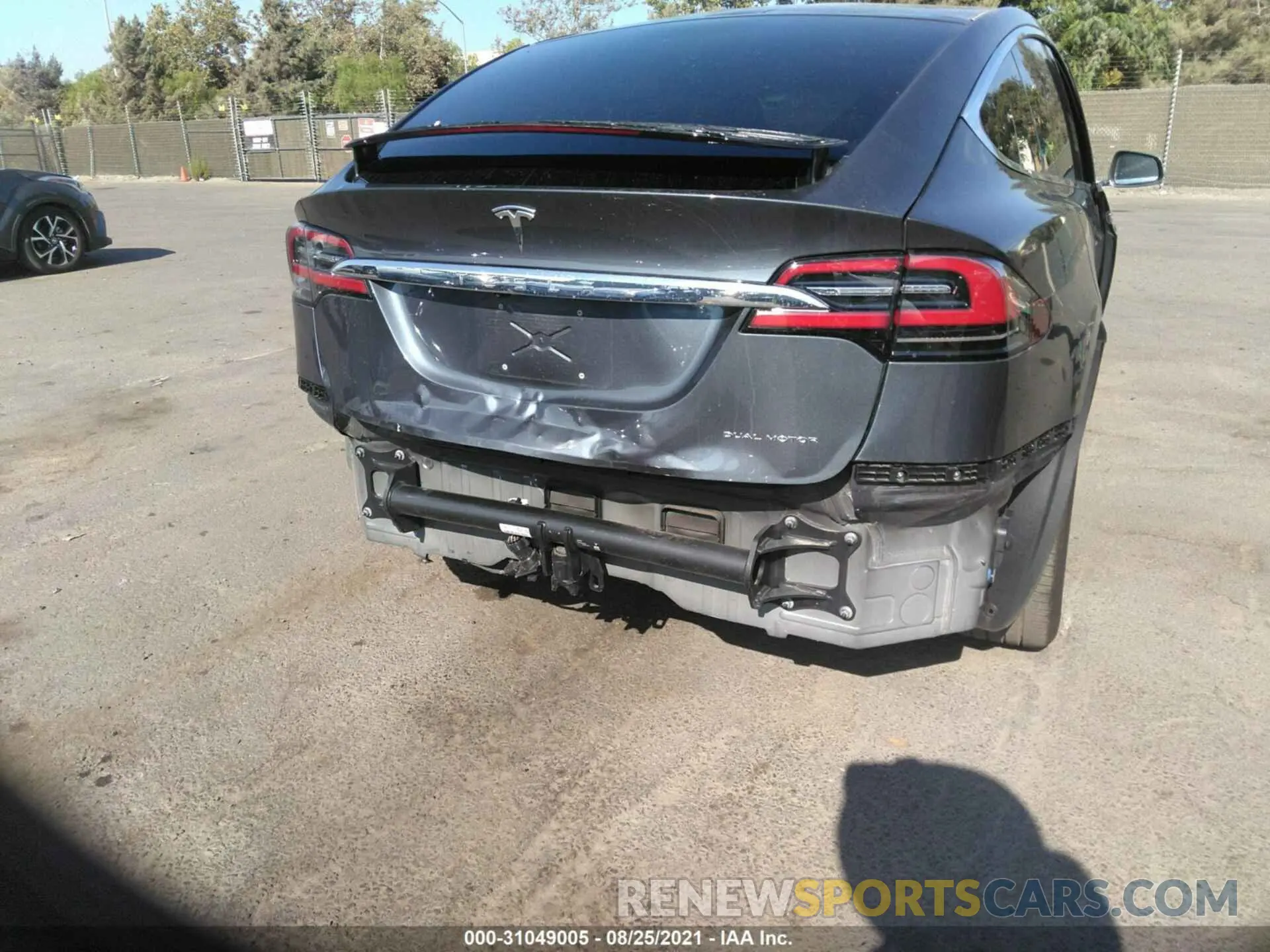 6 fotografías del automóvil dañado 5YJXCDE23LF272135 TESLA MODEL X 2020