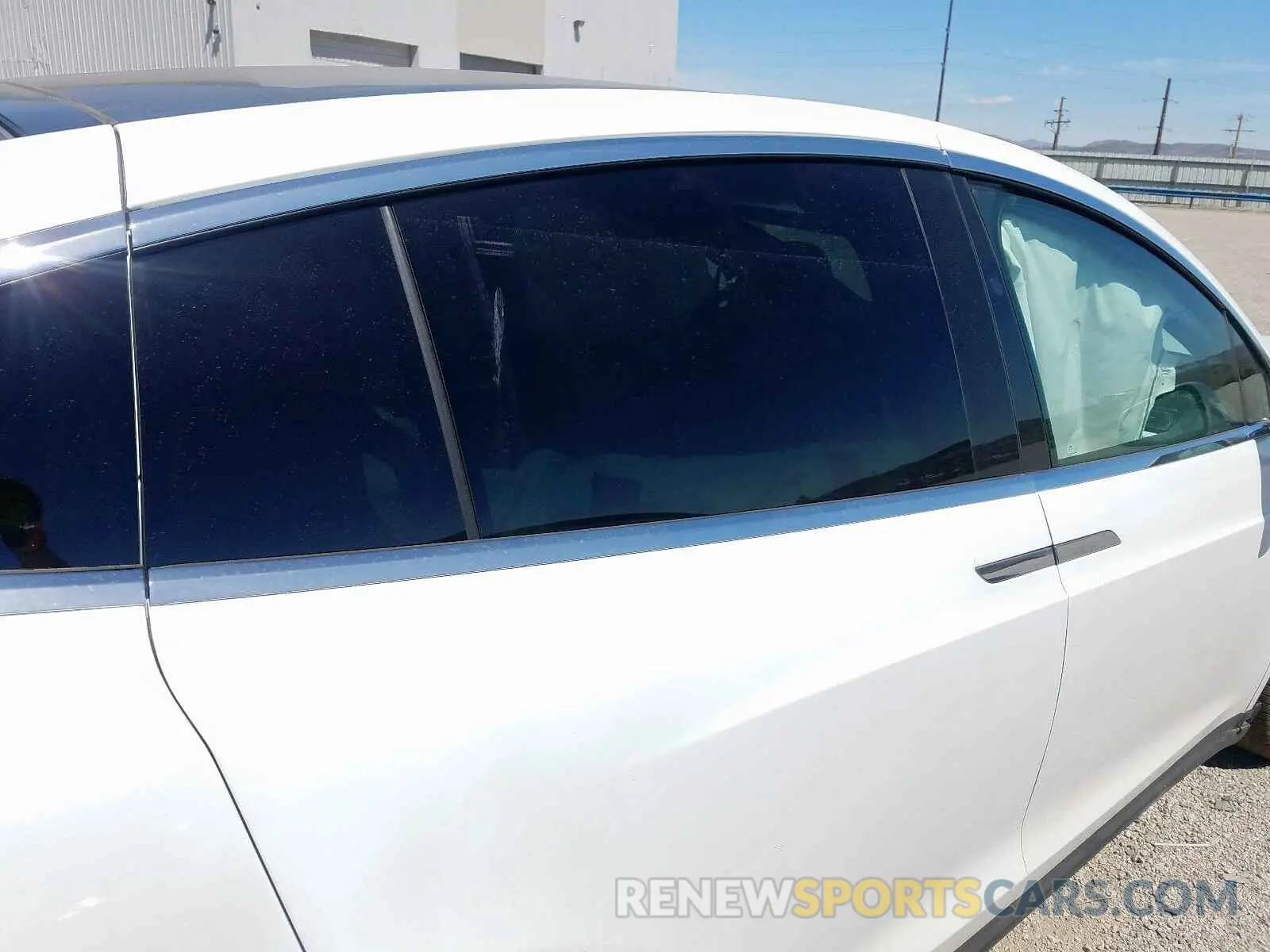 6 fotografías del automóvil dañado 5YJXCDE24LF235160 TESLA MODEL X 2020
