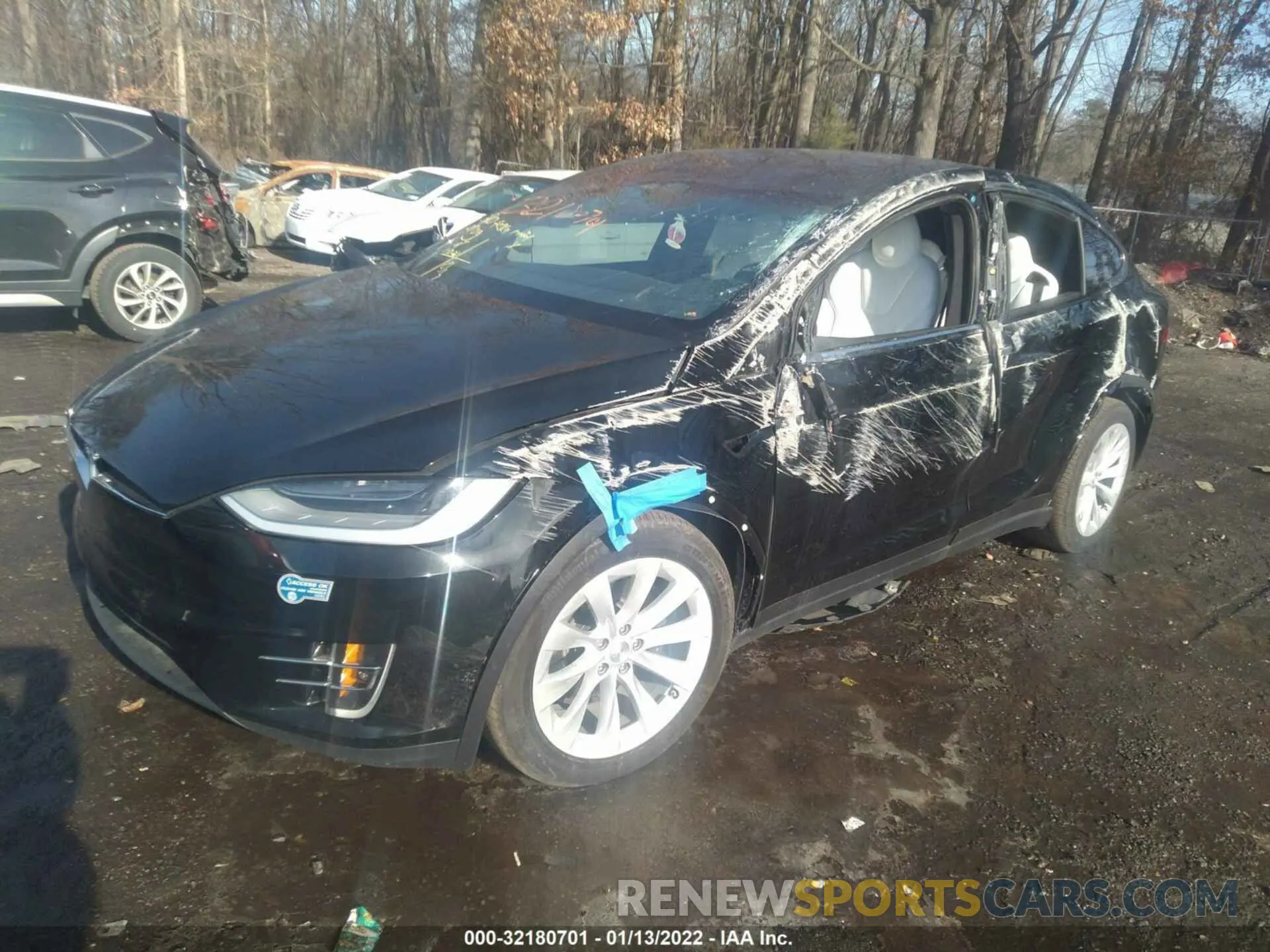 2 fotografías del automóvil dañado 5YJXCDE25LF305121 TESLA MODEL X 2020