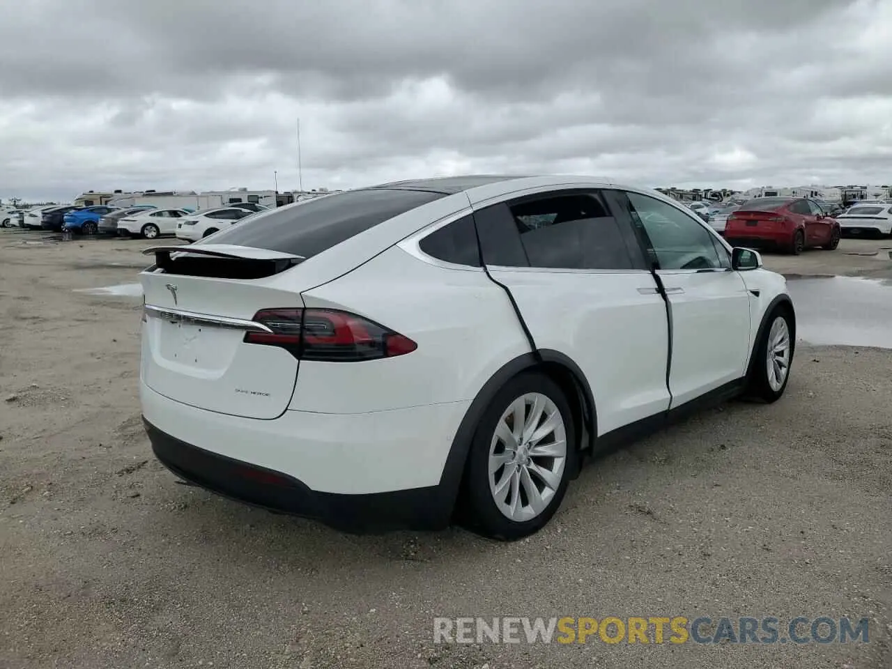 4 fotografías del automóvil dañado 5YJXCDE26LF230770 TESLA MODEL X 2020